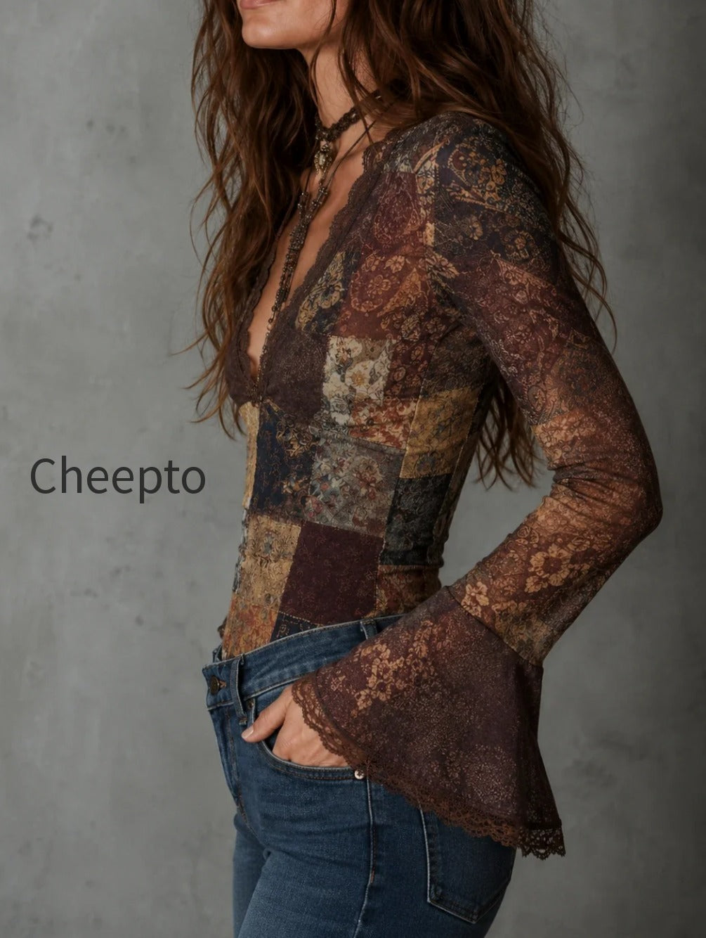 retro-boho-patchwork-floral-print-lace-trim-top